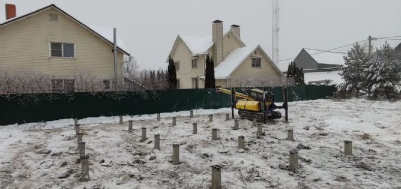 Фундамент на забивных ЖБ сваях