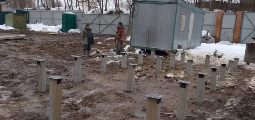 Фундамент на забивных ЖБ сваях